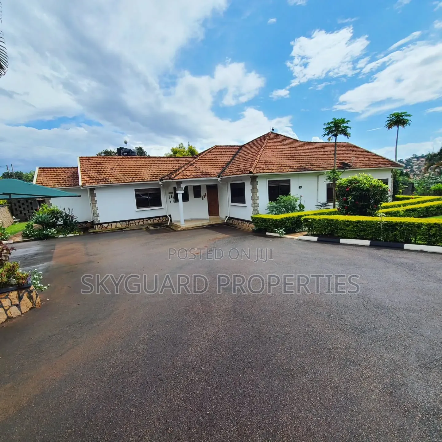 5bdrm Bungalow in Bugolobi, Central Division for rent in Central Division