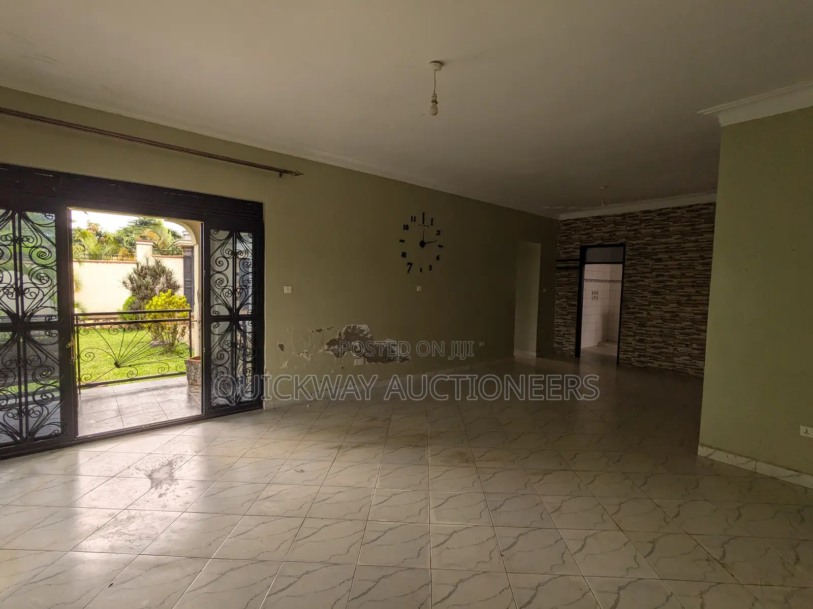 5bdrm House in Nangabo for sale in Nangabo