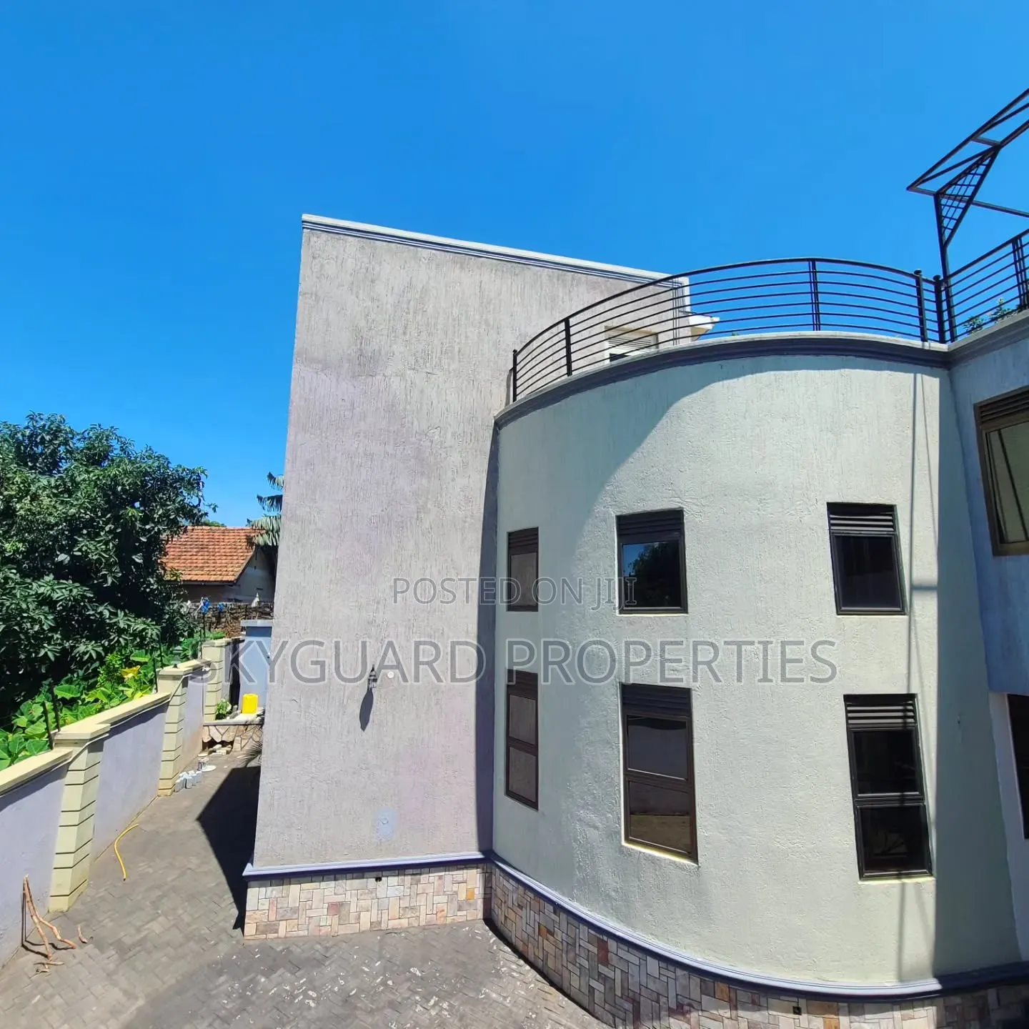 4bdrm Villa in Buziga, Central Division for rent in Central Division