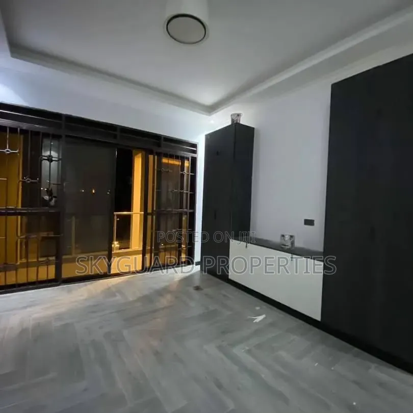 6bdrm Mansion in Munyonyo, Central Division for rent in Central Division