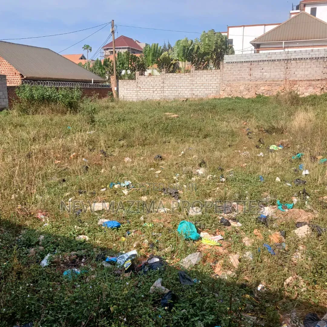 100 Ft X 100 Ft Plot on Quicksale Just After Munyonyo on Kigo Rd in Central Division