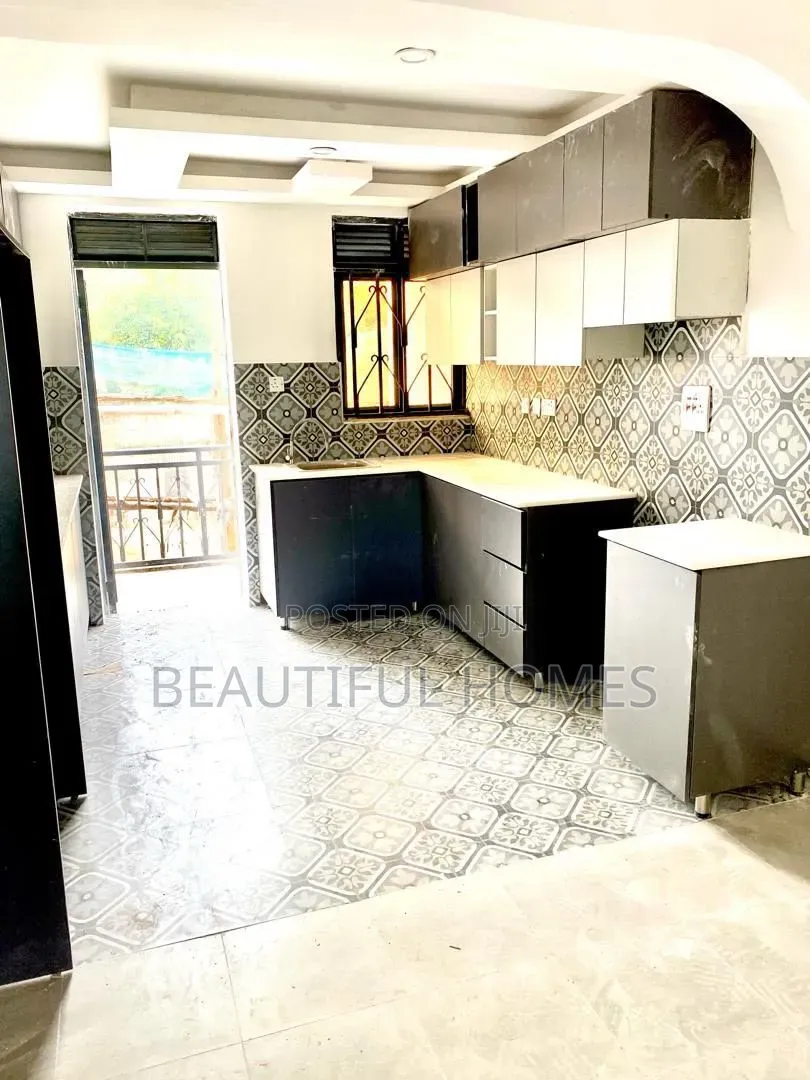 Furnished 2bdrm Condo in Muyenga, Makindye for sale in Makindye