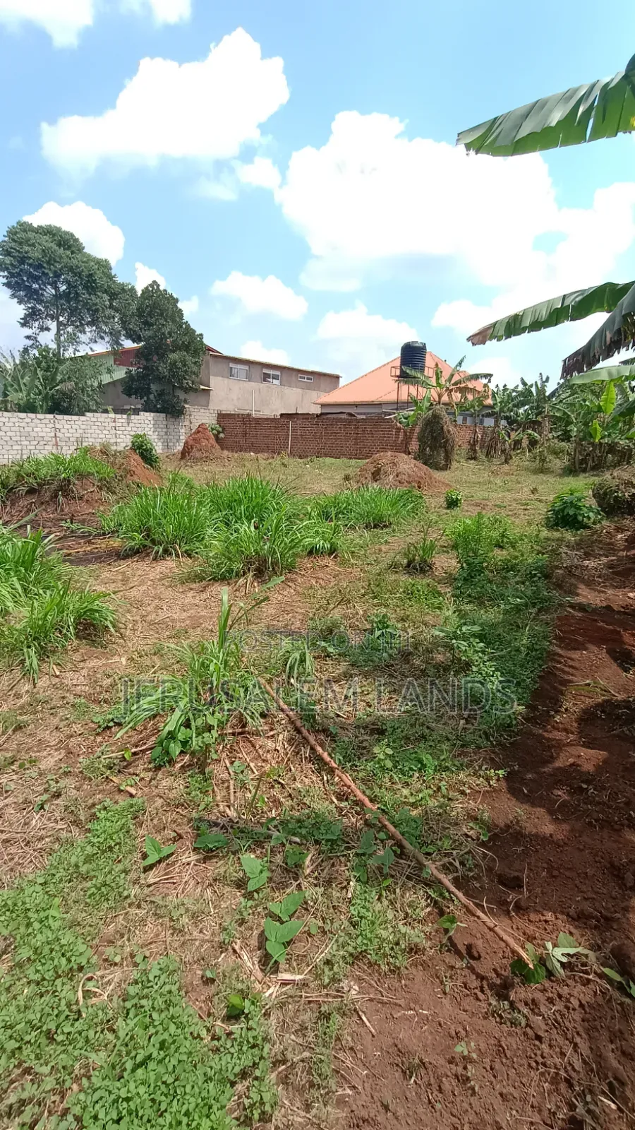 Matuga 1.5km FRM Tamaca Kampala to Plot 14km Price 31m -140x100feet in Central Division