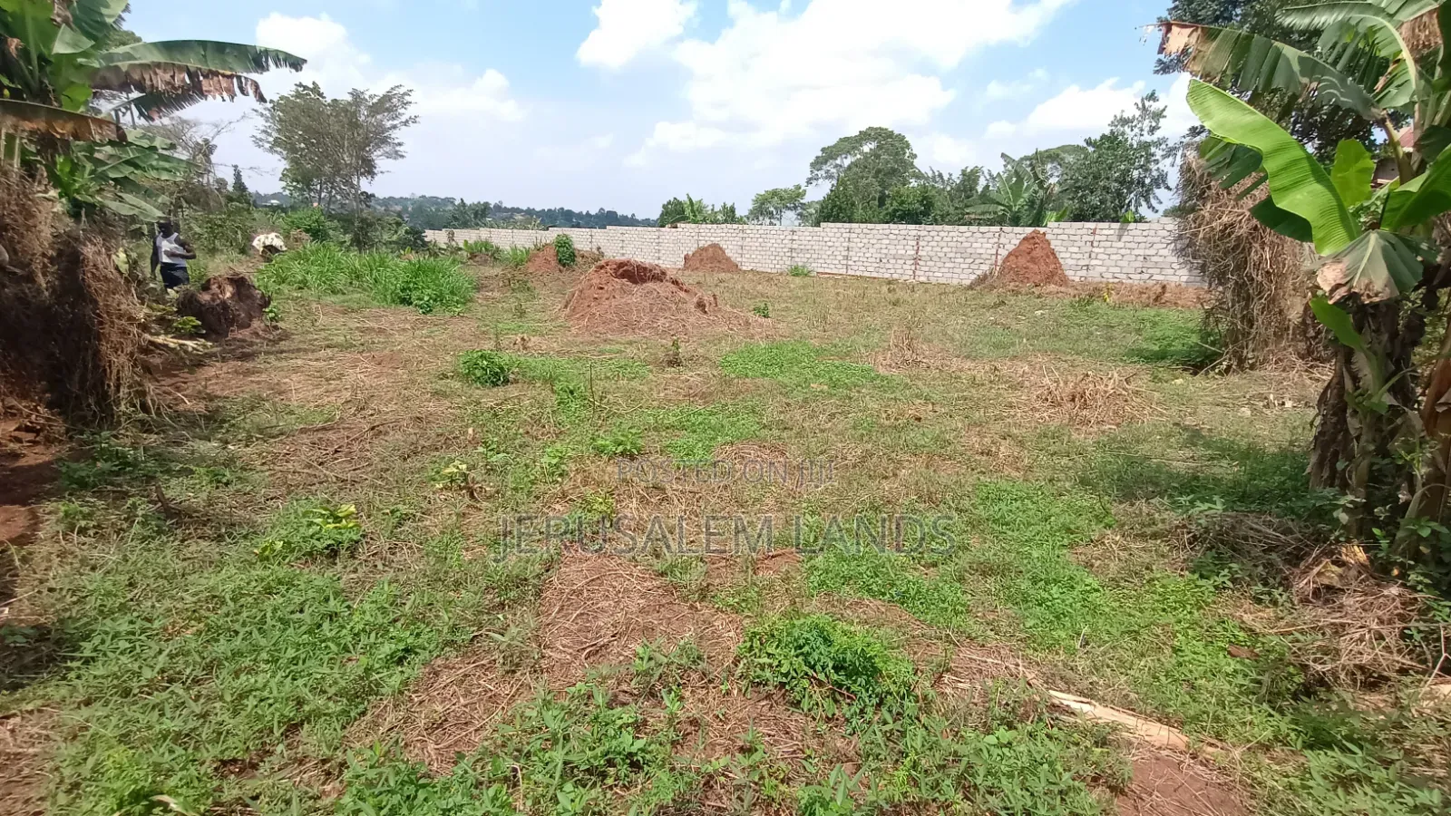 Matuga 1.5km FRM Tamaca Kampala to Plot 14km Price 31m -140x100feet in Central Division