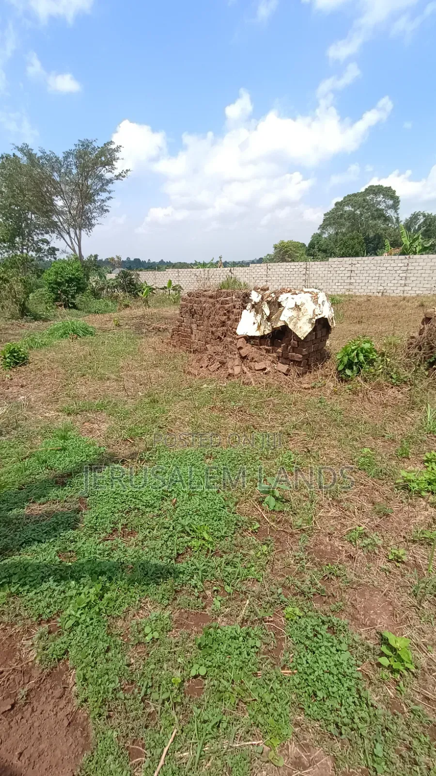 Matuga 1.5km FRM Tamaca Kampala to Plot 14km Price 31m -140x100feet in Central Division