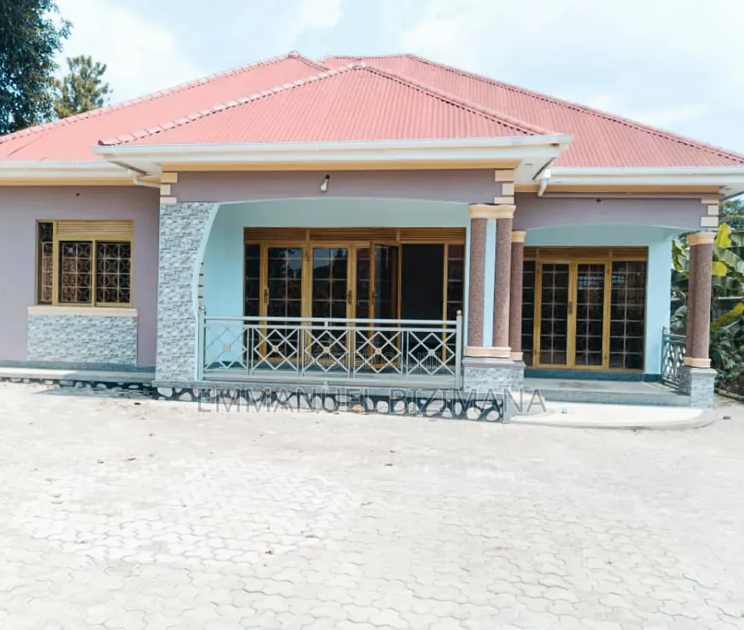 Furnished 3bdrm Bungalow in Mukono, Central Division for sale in Central Division