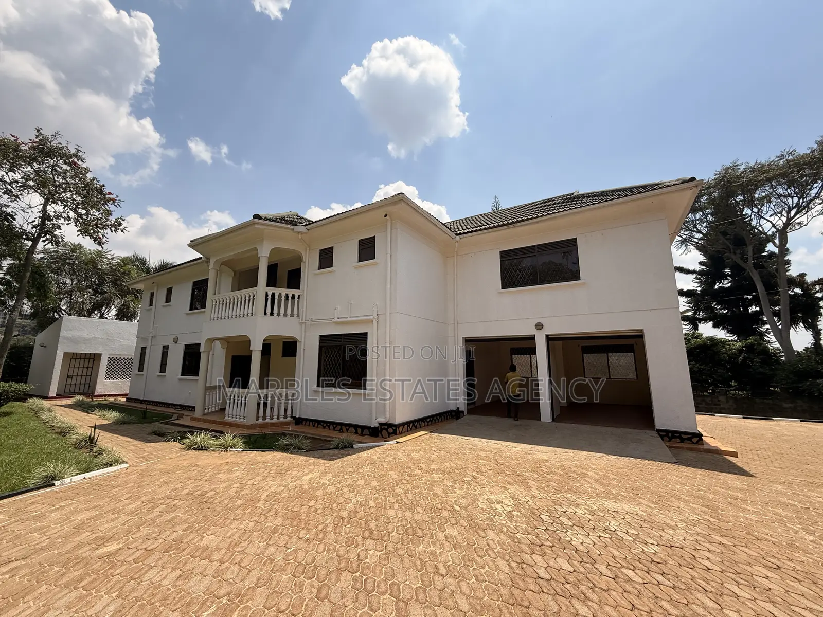 7bdrm House in Buziga, Central Division for sale in Central Division