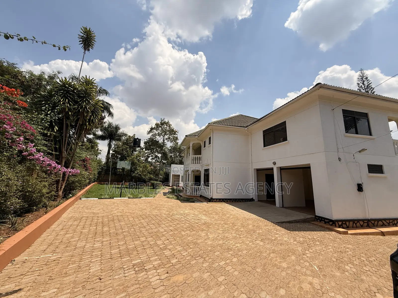 7bdrm House in Buziga, Central Division for sale in Central Division