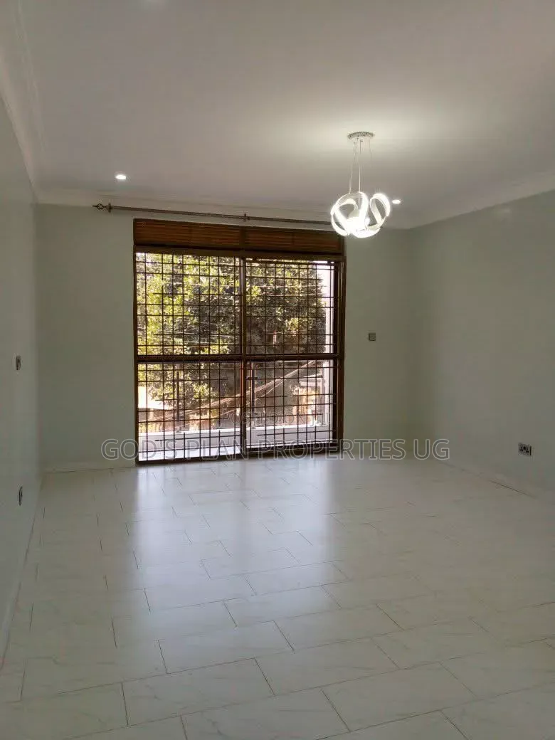 3bdrm Apartment in Mbuya Estate, Central Division for rent in Central Division