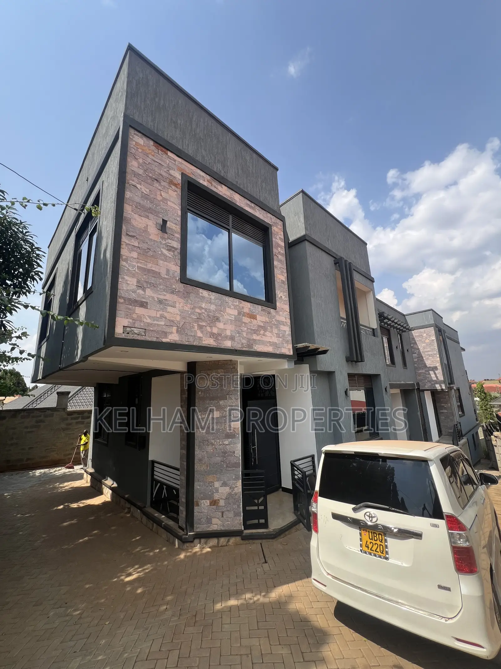 Furnished 4bdrm Duplex in Kyanja, Kira for sale in Kira