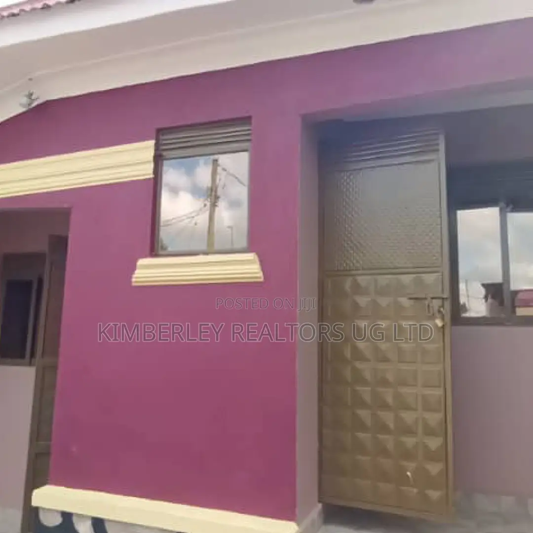 4bdrm Duplex in Mukono TC for sale in Mukono TC