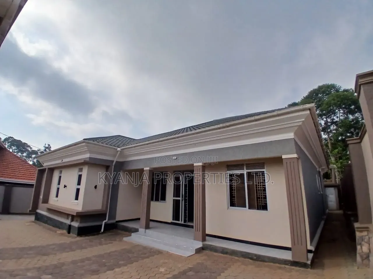 4bdrm Bungalow in Kira Estates for sale in Kira