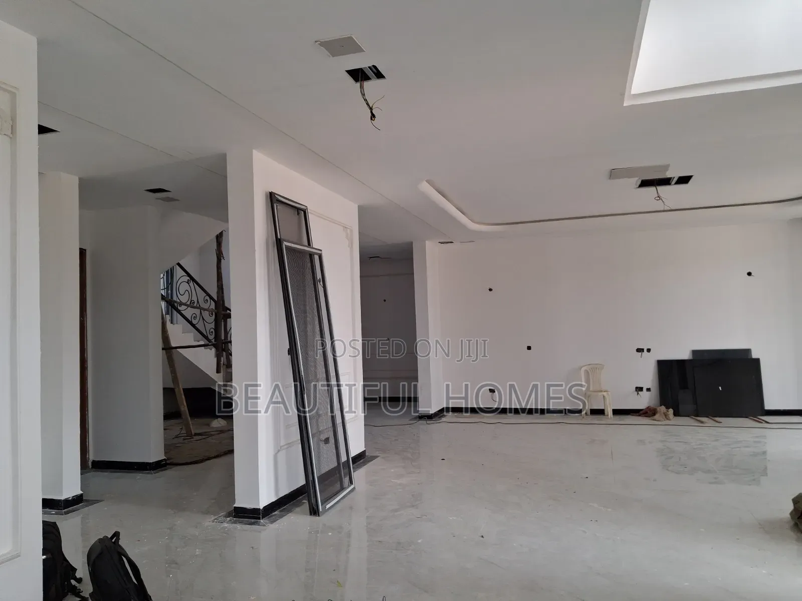 Furnished 7bdrm Mansion in Kira for sale in Kira