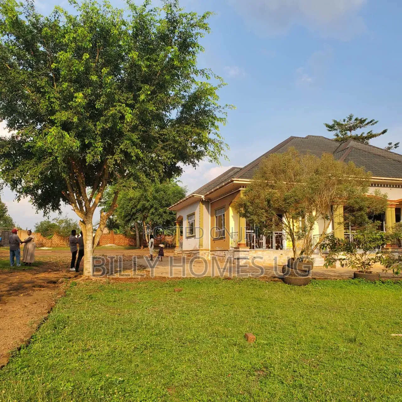 4bdrm Bungalow in Busukuma for sale in Busukuma