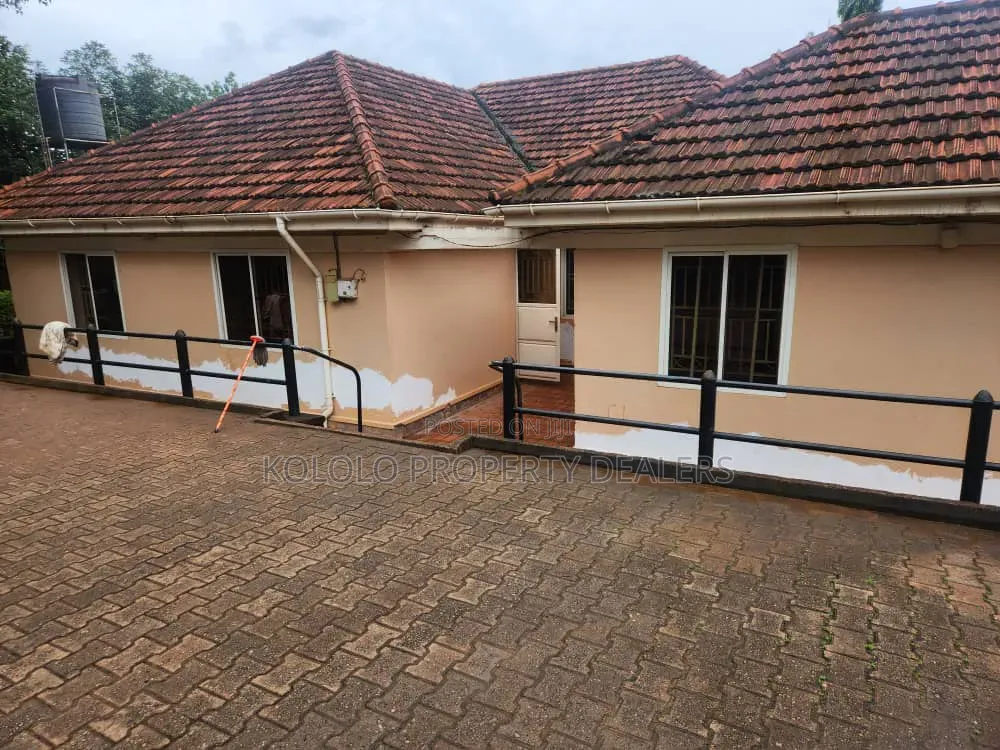 3bdrm Bungalow in Naguru, Central Division for rent in Central Division