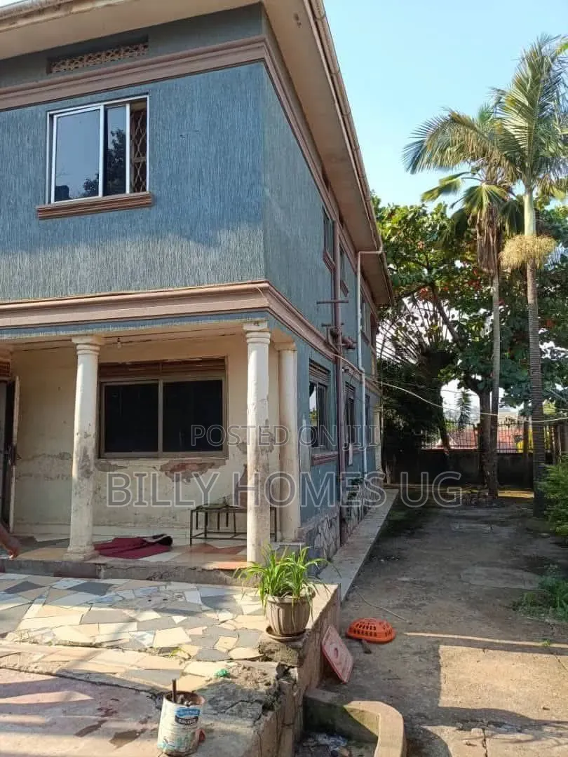 Mini Flat in Makindye for sale in Makindye