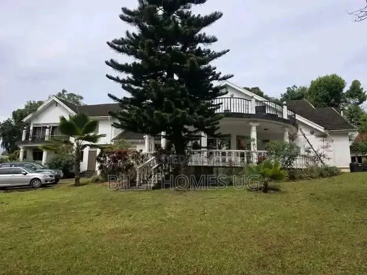 8bdrm Mansion in Nakawa for sale in Nakawa