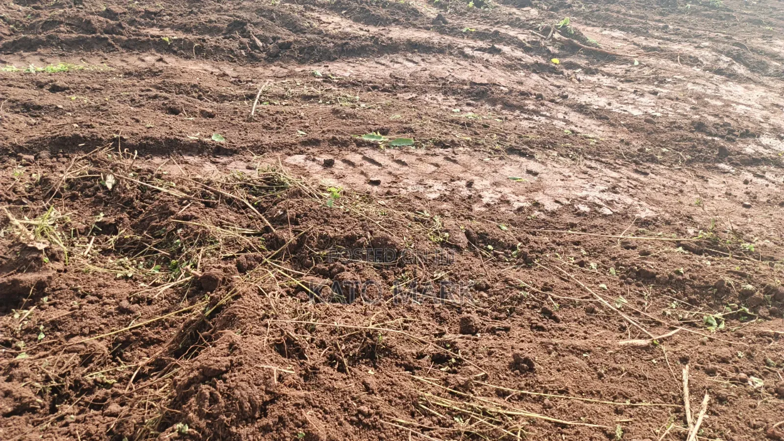 2 Acres for Sale Located at Kyabakade via Gayaza Road in Mukono TC