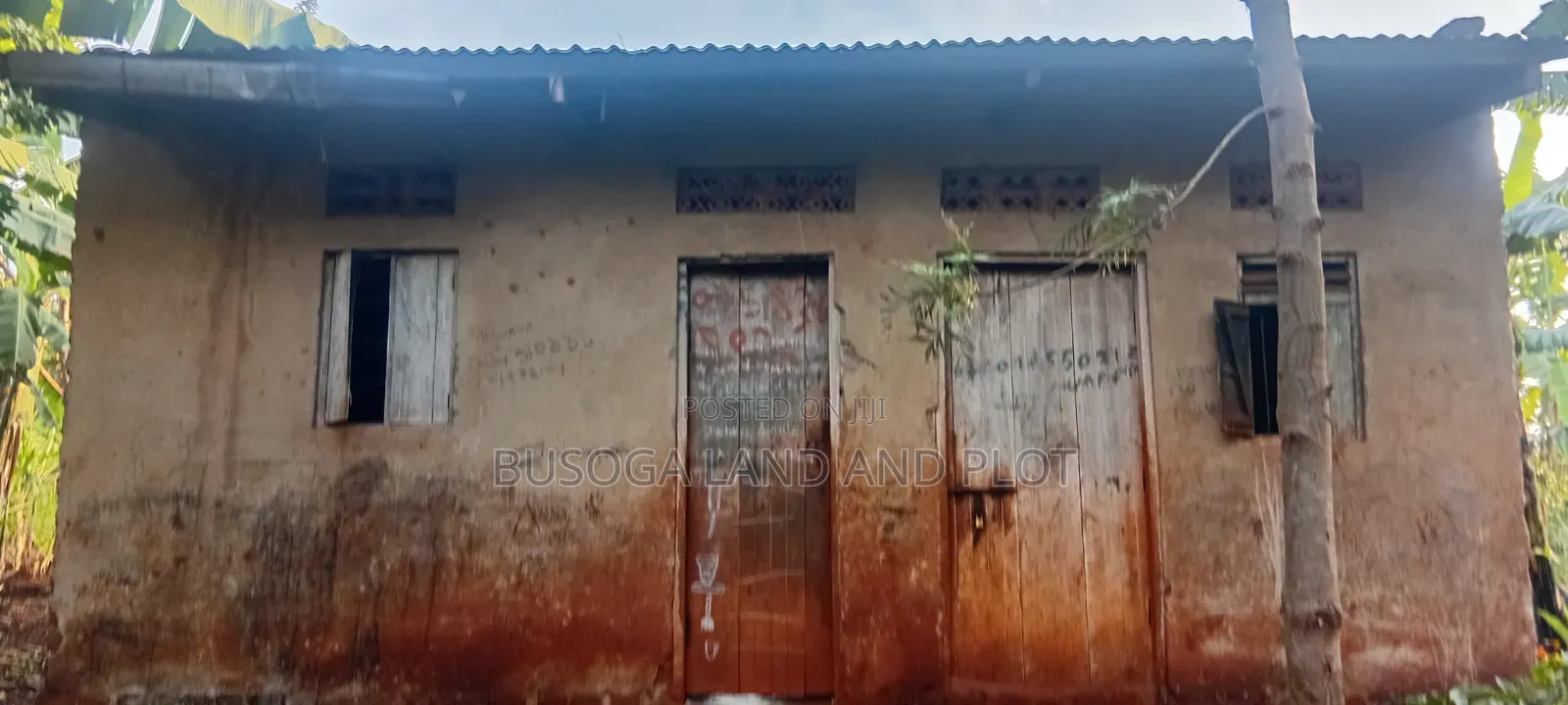 Prime 150×180 Ft, Petrol Station Land in Malindi, Wakisi Division in Kangulumira