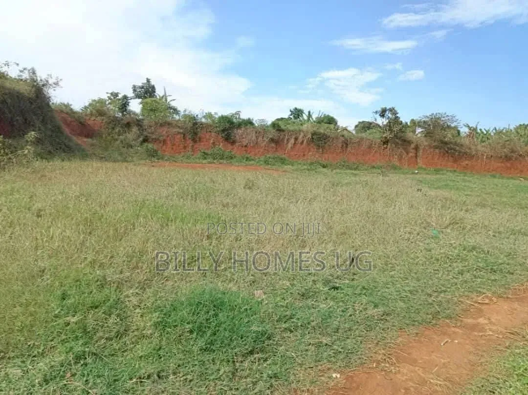 1acre Land for Sale in Bweyogerere-Kiwanga in Goma