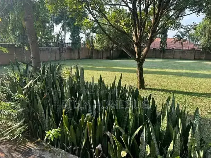 4bdrm Bungalow in Nangabo for sale in Nangabo