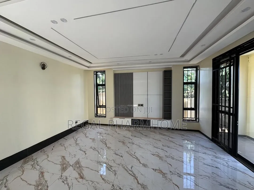 4bdrm Duplex in Bugolobi, Central Division for rent in Central Division