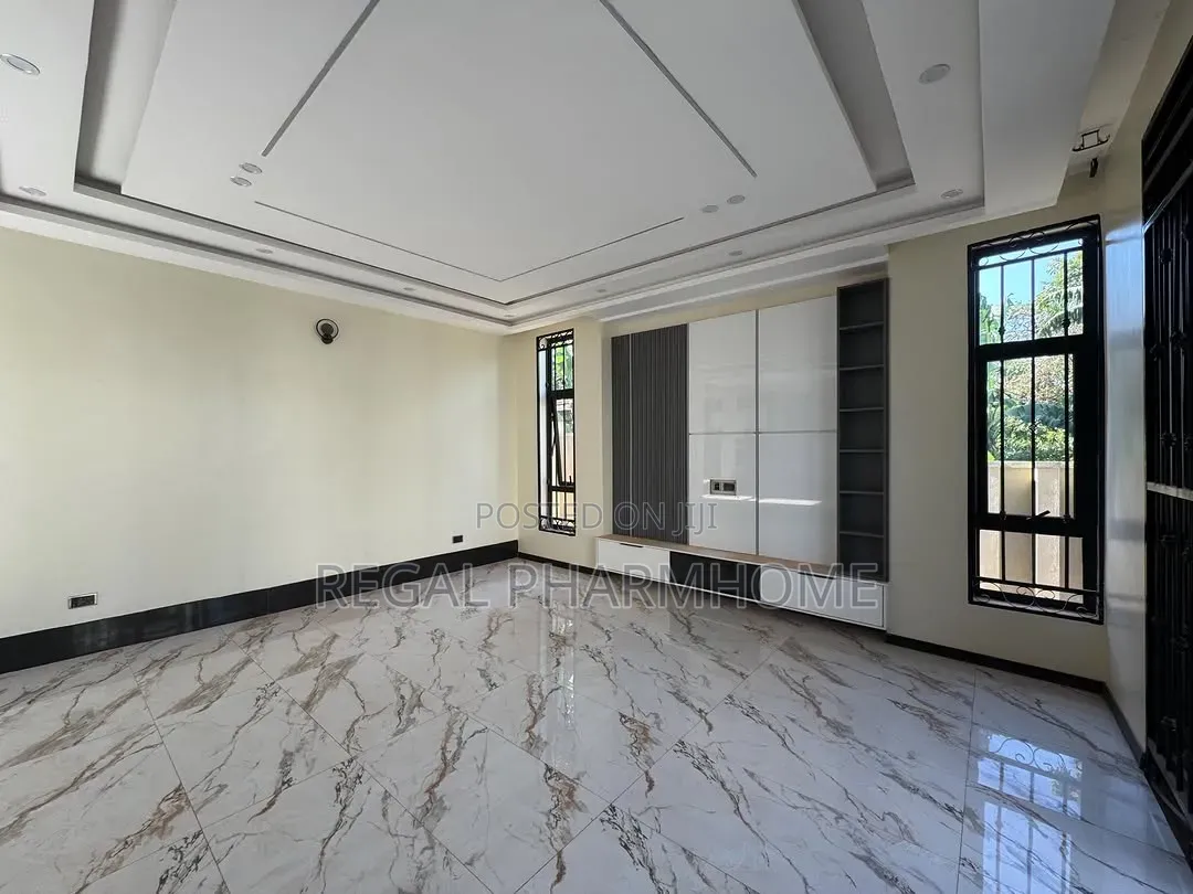 4bdrm Duplex in Bugolobi, Central Division for rent in Central Division