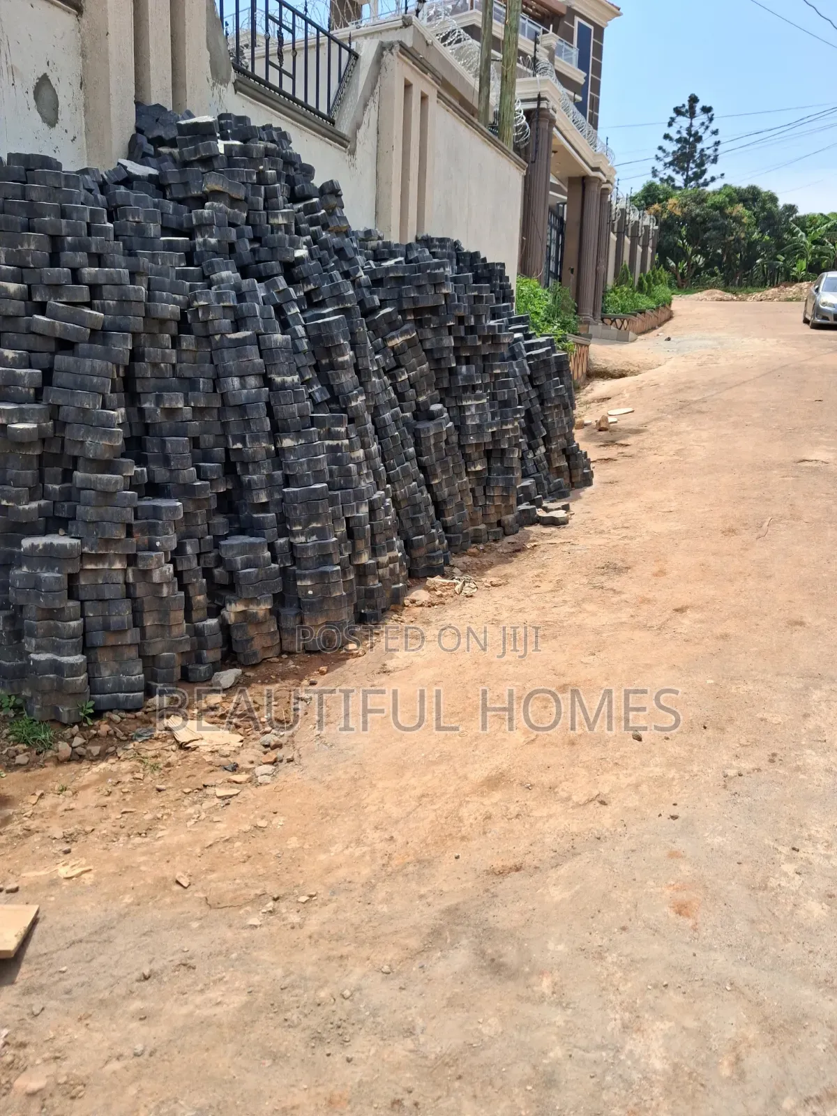 Furnished 7bdrm Mansion in Kira for sale in Kira