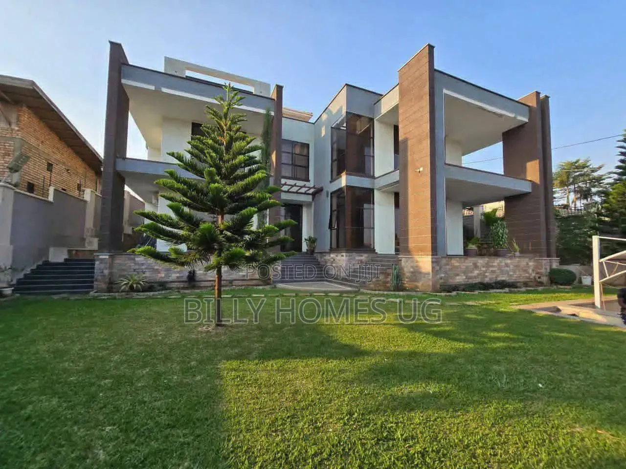 5bdrm Mansion in Ssisa for sale in Ssisa