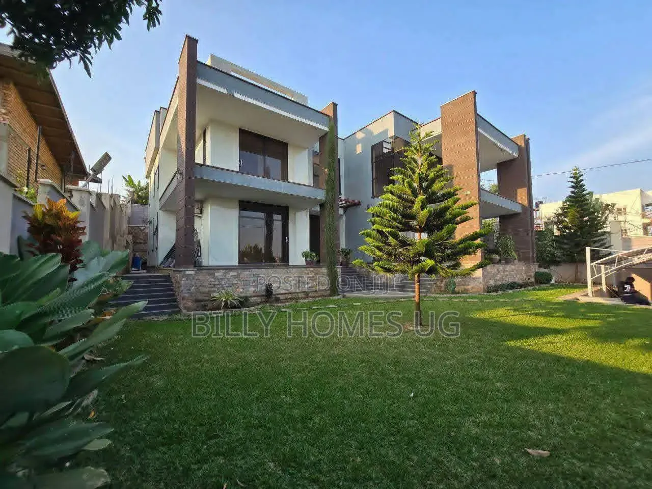 5bdrm Mansion in Ssisa for sale in Ssisa