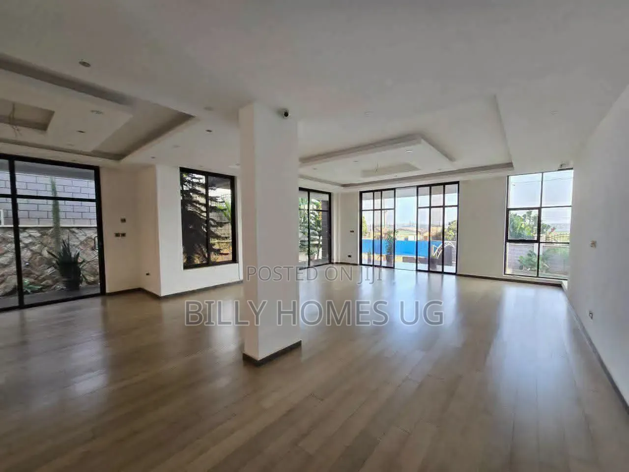 5bdrm Mansion in Ssisa for sale in Ssisa