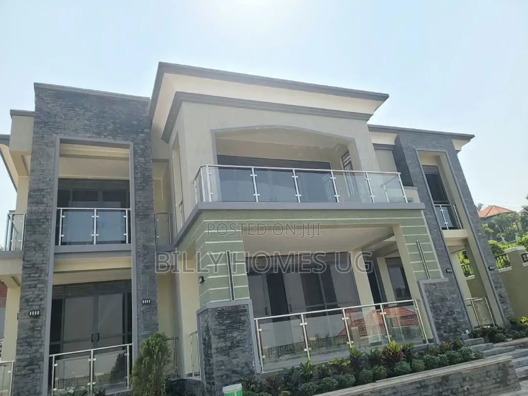 5bdrm Mansion in Ssisa for sale in Ssisa