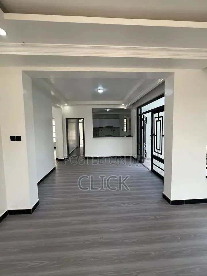 5bdrm Duplex in Bugolobi, Central Division for rent in Central Division