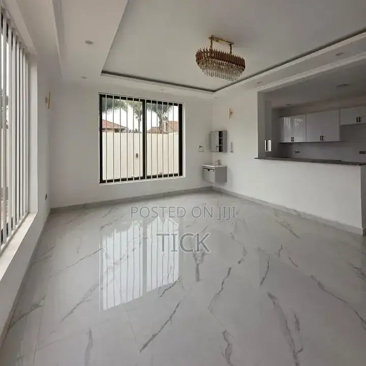 5bdrm Duplex in Bugolobi, Central Division for rent in Central Division