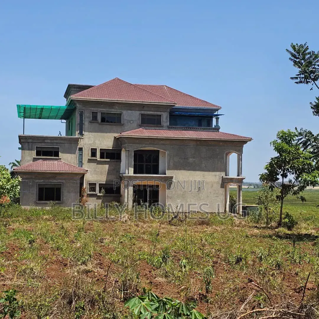 Lakeview Plots for Sale Located in Lutembe-Namulanda in Ssisa