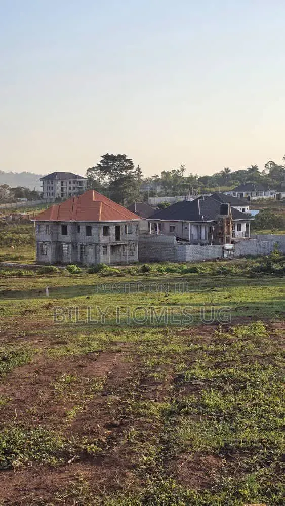 Plots for Sale Located in Kitende-Lumuli in Ssisa