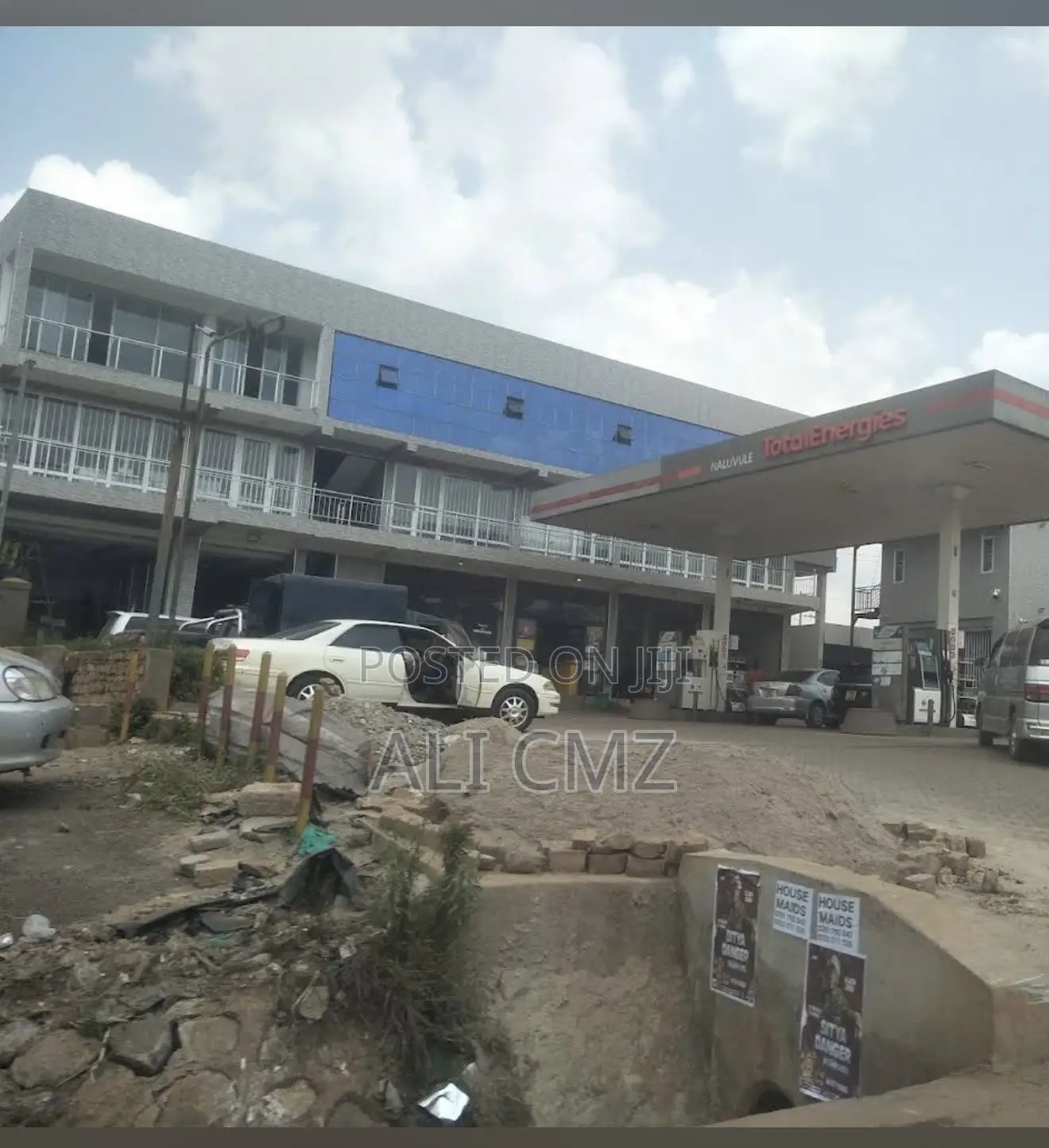 Supermarket in Wakiso / Wakiso