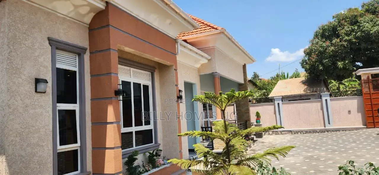 4bdrm Bungalow in Ssisa for sale in Ssisa