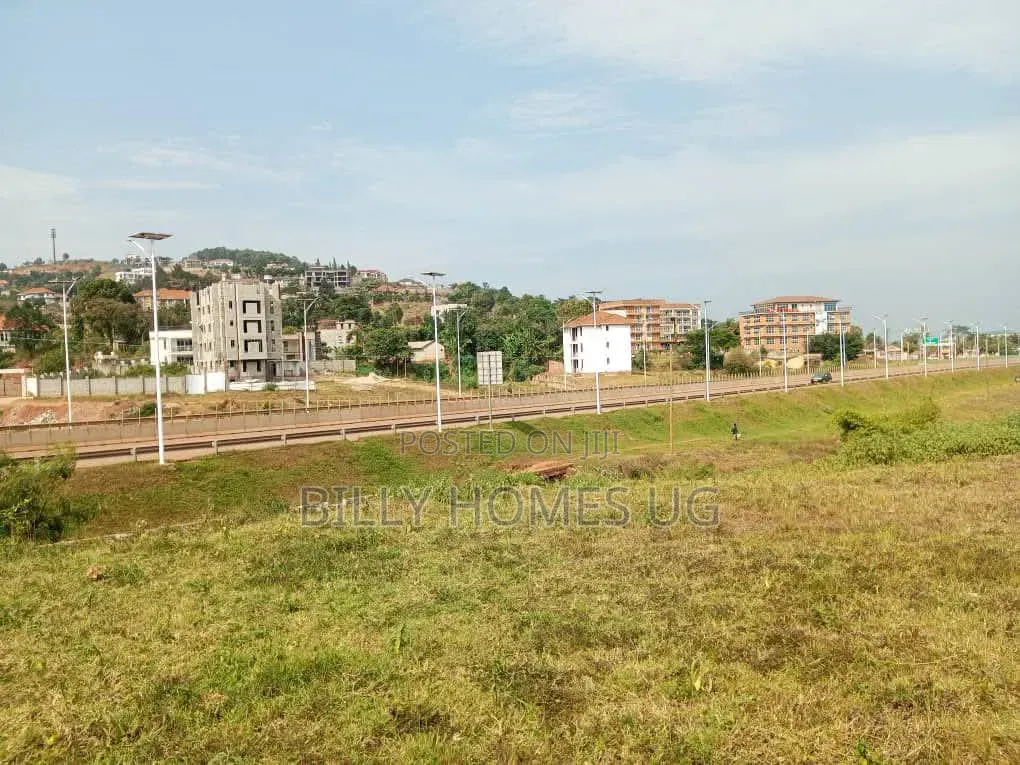Very Prime Plot for Sale Located in Kigo-Munyonyo in Ssabagabo-Makindye
