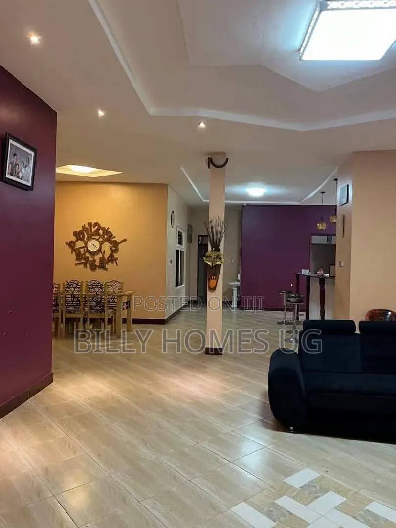 5bdrm Bungalow in Nama for sale in Nama