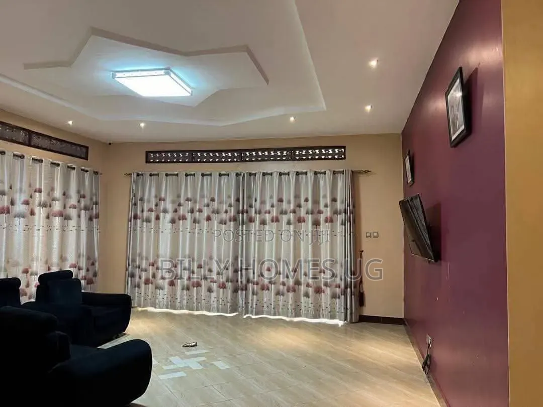 5bdrm Bungalow in Nama for sale in Nama