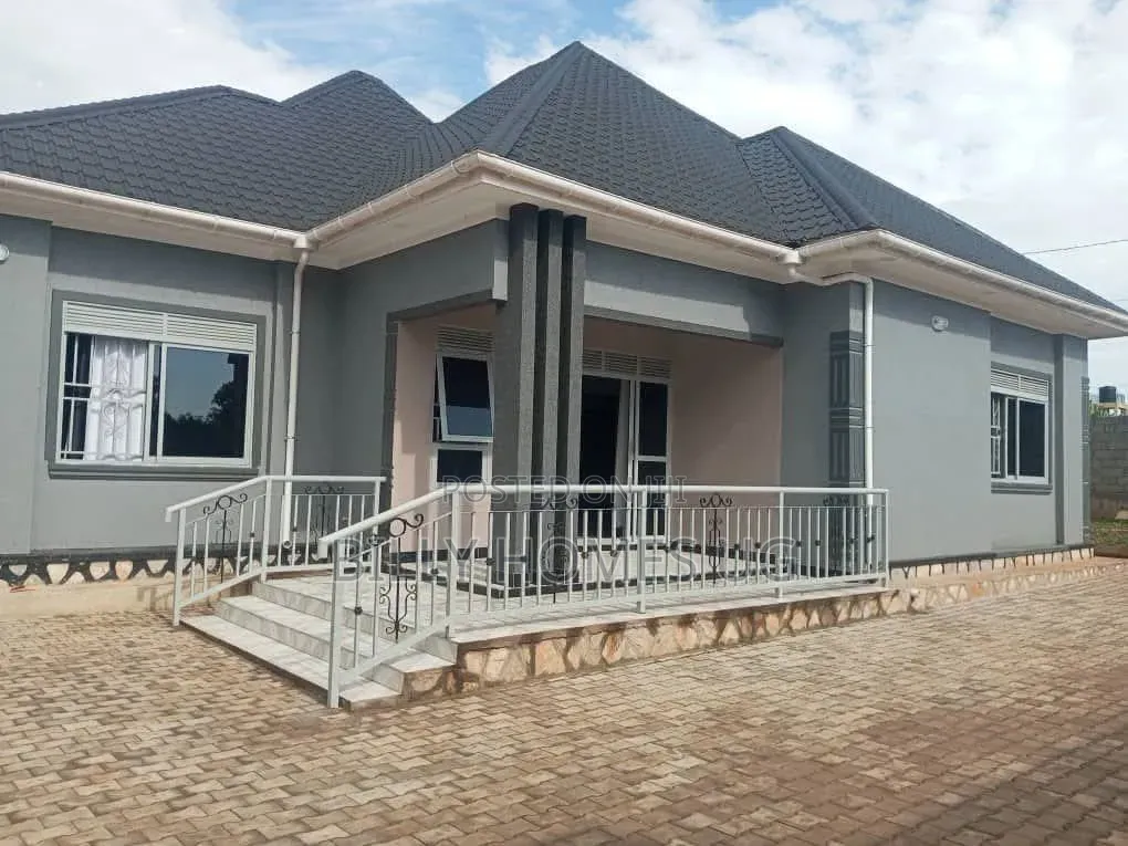 3bdrm House in Ssisa for sale in Ssisa