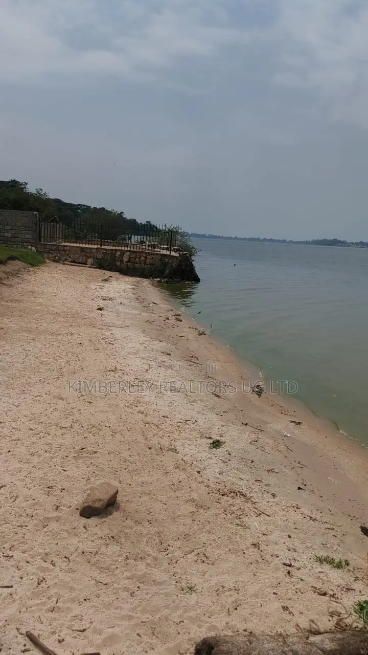 Lakeshore Land for Sale – Garuga, Entebbe Road in Division A