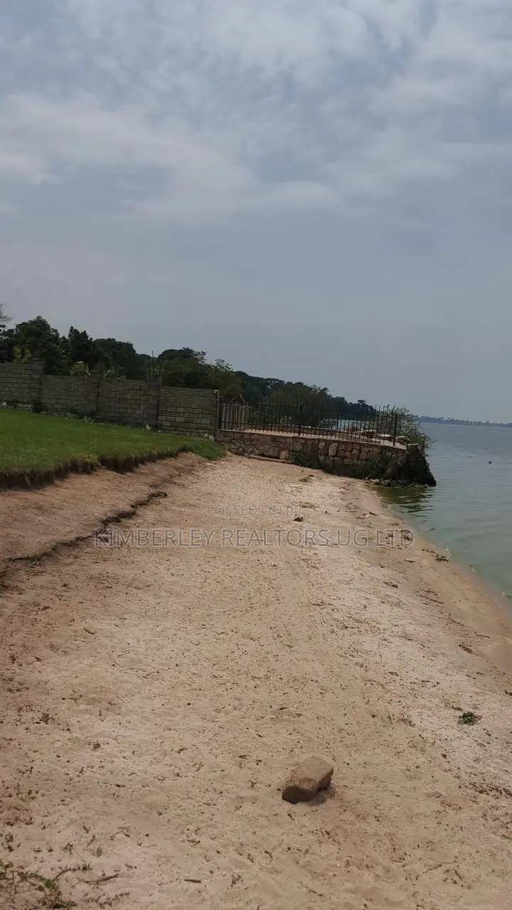 Lakeshore Land for Sale – Garuga, Entebbe Road in Division A