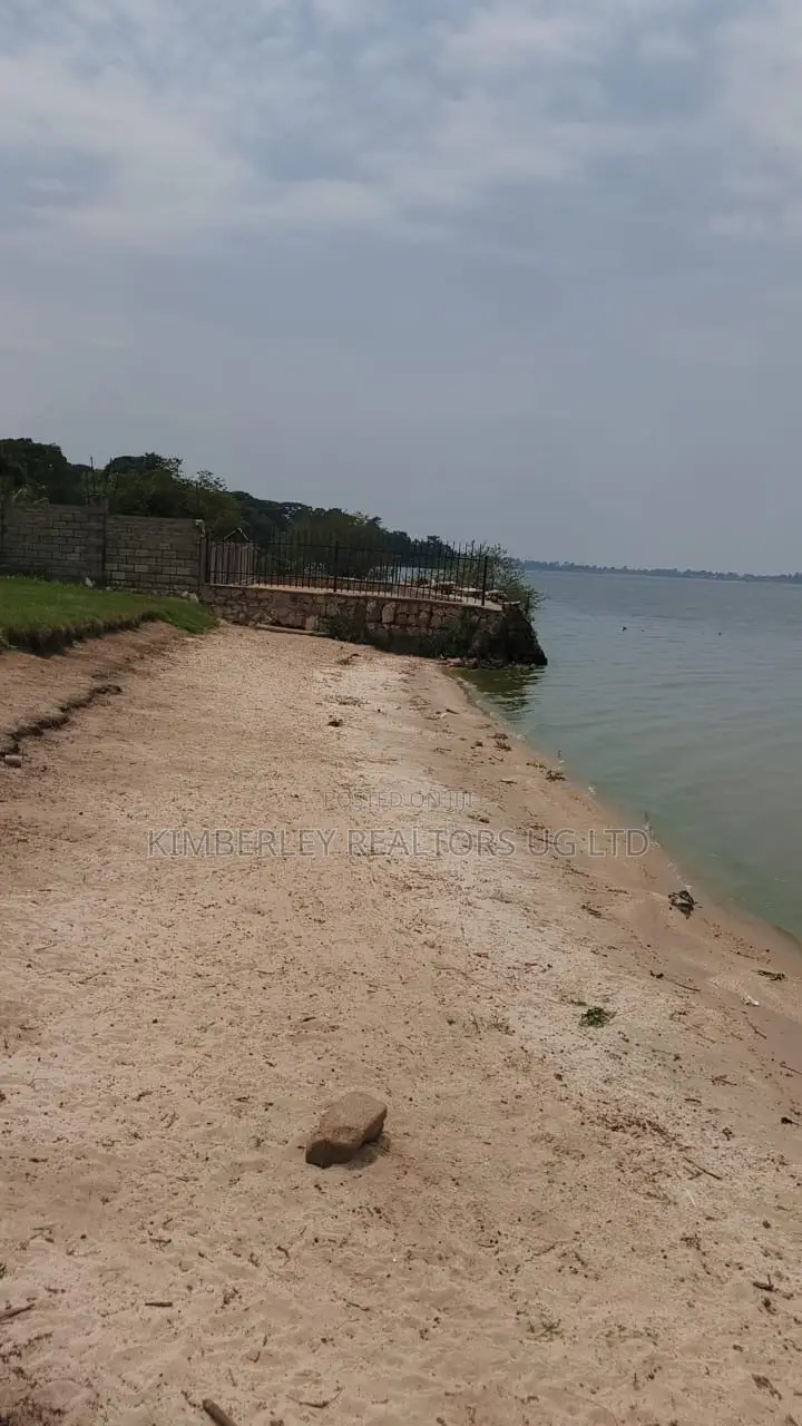 Lakeshore Land for Sale – Garuga, Entebbe Road in Division A