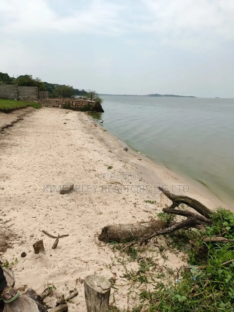 Lakeshore Land for Sale – Garuga, Entebbe Road in Division A