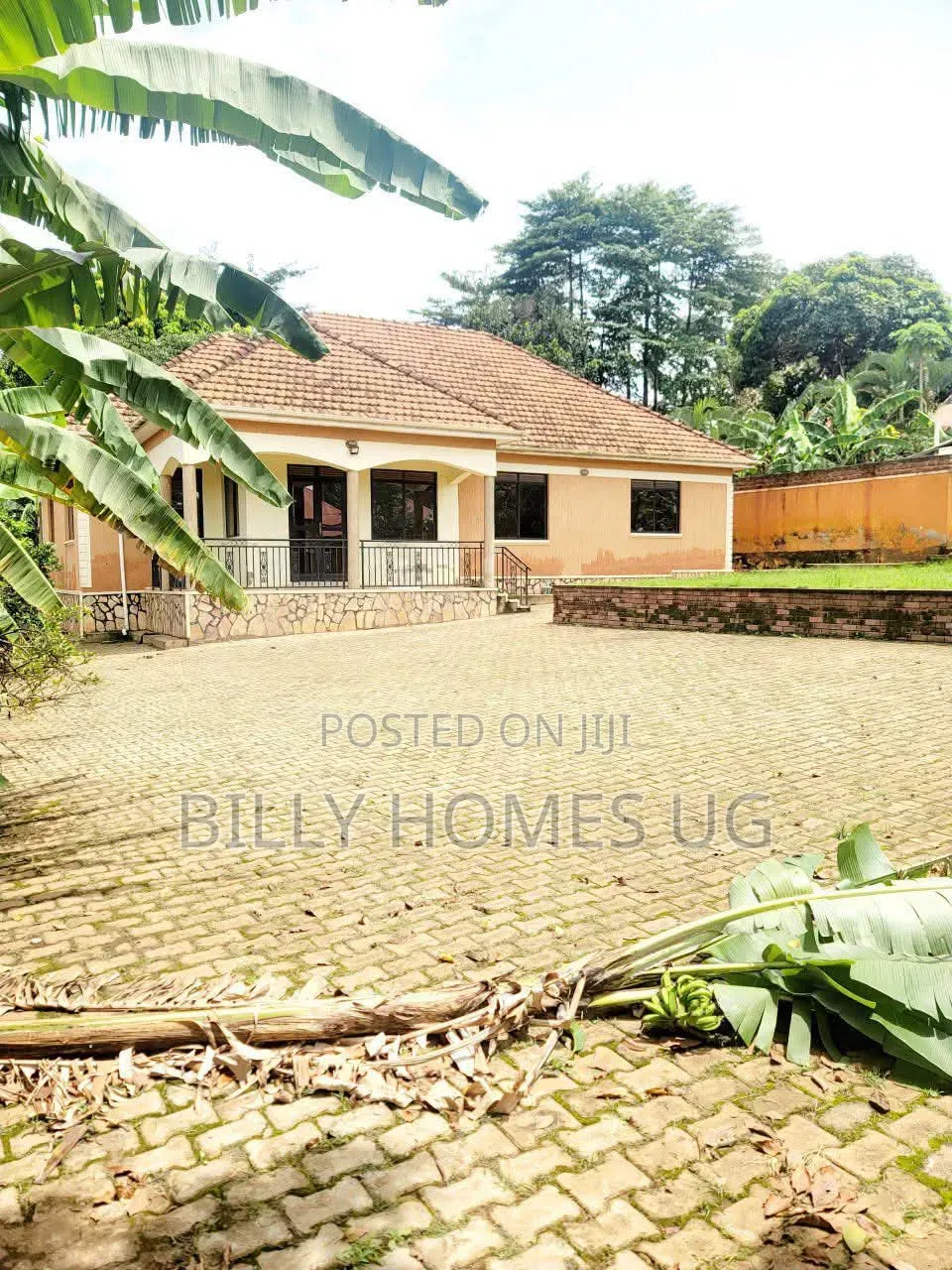 4bdrm Bungalow in Ssisa for sale in Ssisa