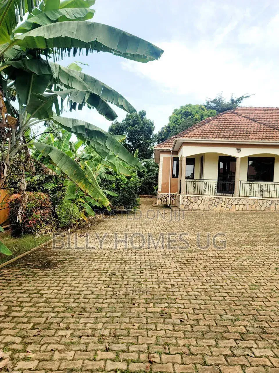 4bdrm Bungalow in Ssisa for sale in Ssisa