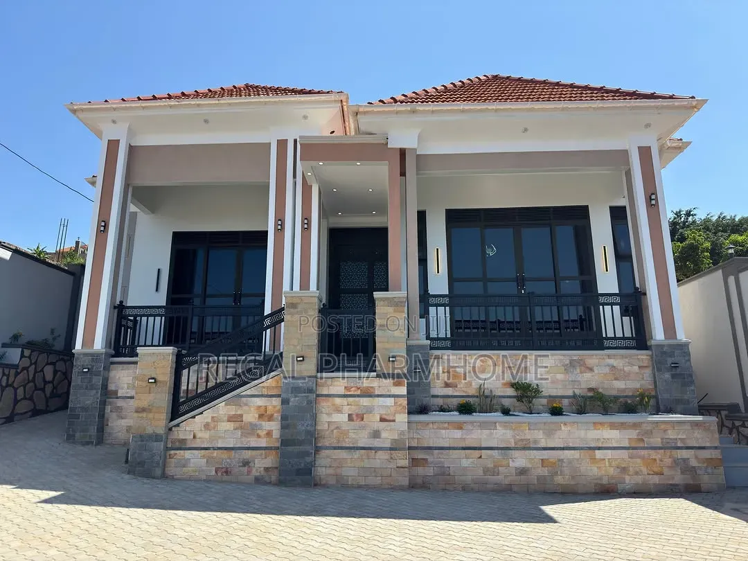4bdrm Bungalow in Kiwatule, Central Division for rent in Central Division