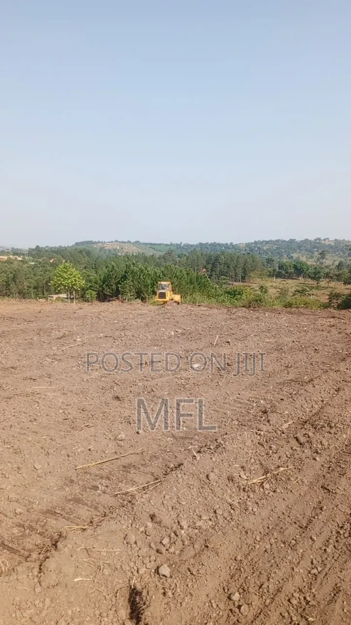 Namayumba Hill View Plots in Wakiso / Wakiso